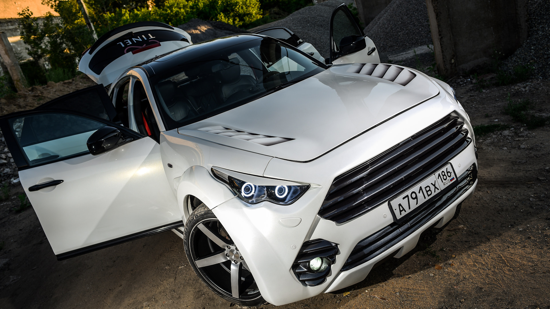 Infiniti FX (2G) 3.7 бензиновый 2013 | Suvorov White на DRIVE2