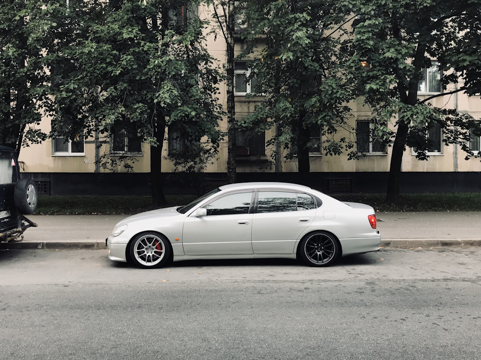 Гаврилина и энкей. Weds r18 Aristo. Lexus GS 300 r18. Enkei pf07. SSR диски Aristo.