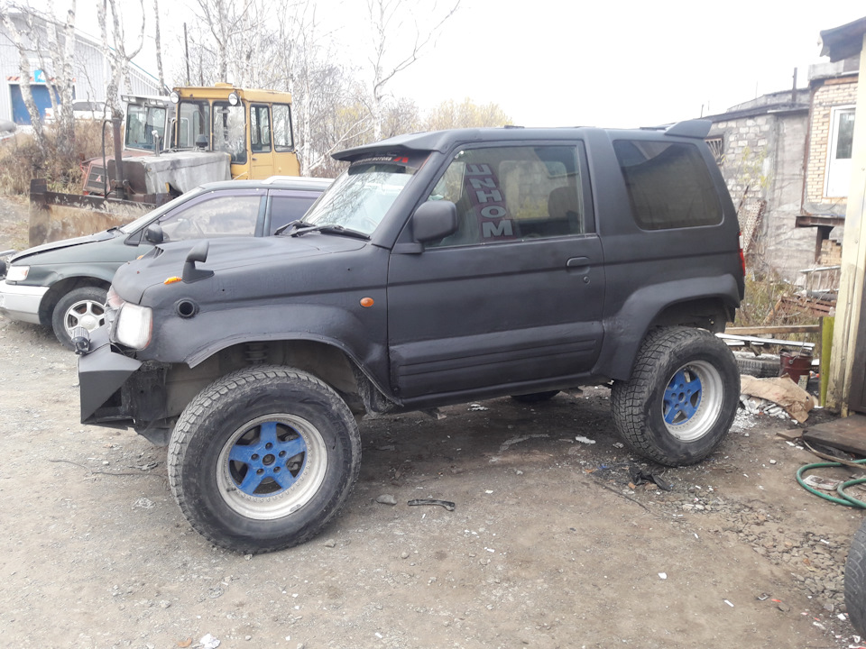 mitsubishi pajero mini