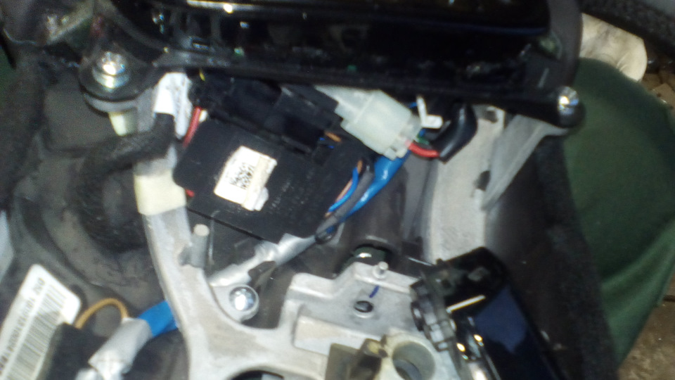 Расположение блока подогрева — Hyundai Santa Fe (2G)