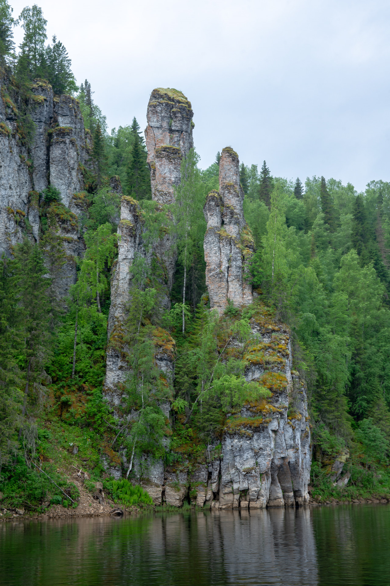 Сплав по реке Чусовая камень Дыроватый