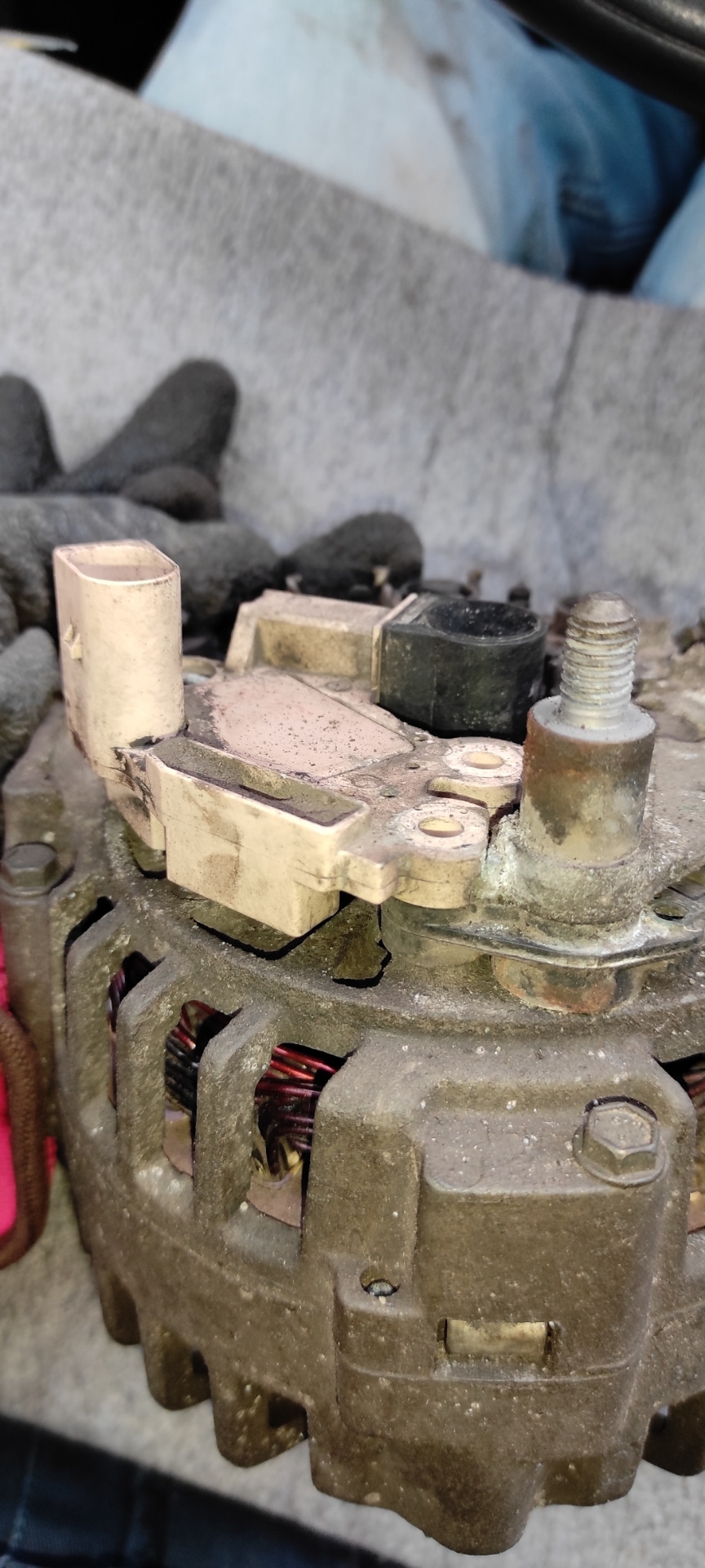 Пропал заряд. Замена генератора на Valeo 140a — Volkswagen Bora, 1,6 л ...