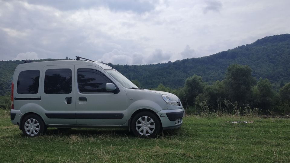 Гирлянда: мигает задний стоп и доп. фонарь заднего хода при включении ...