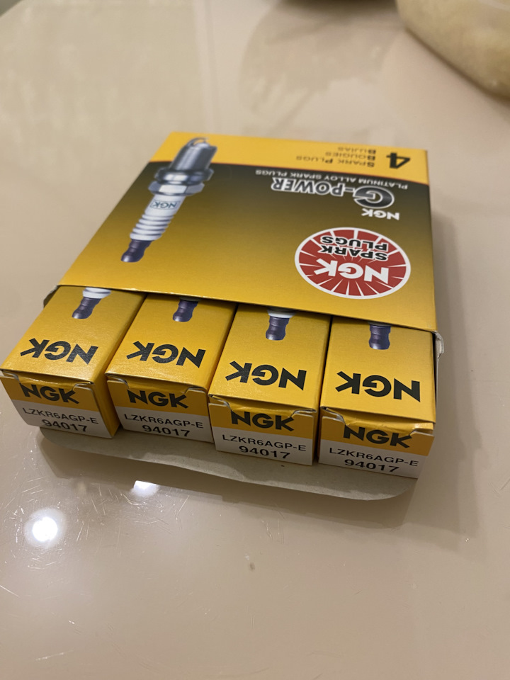 Свеча NGK 94017 на KIA Rio (3G), KIA Rio (4G), KIA Rio 5-door (3G ...