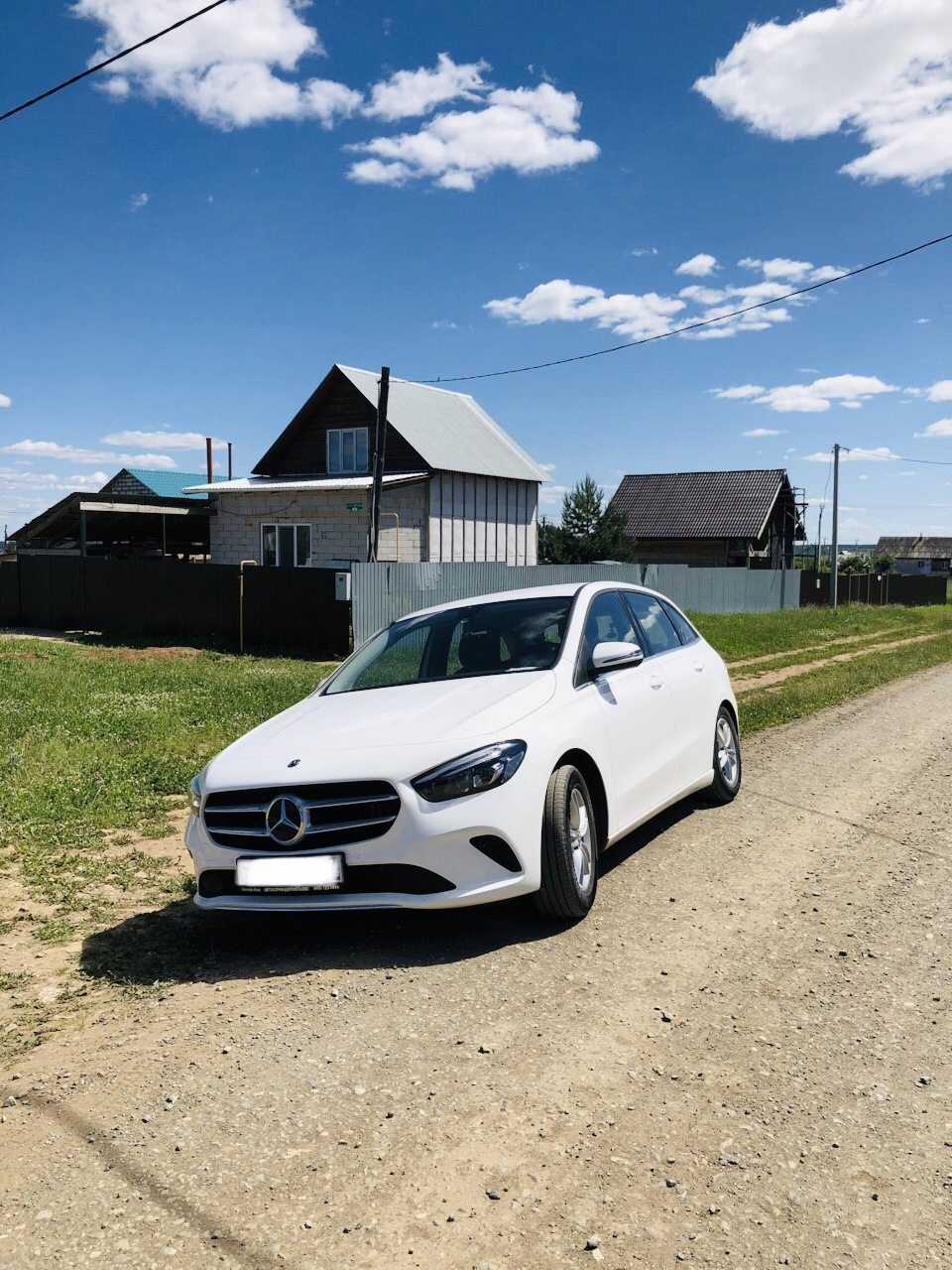 Mercedes в деревне) — Mercedes-Benz B-Class (W247), 1,3 л, 2019 года |  путешествие | DRIVE2