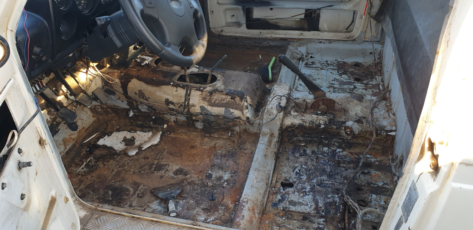 Разбор салона Нива PickUp 2121 — Lada 4x4 3D, 1,6 л, 1992 года ...