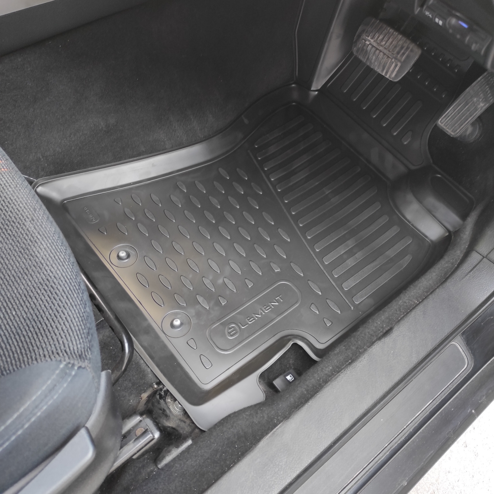 Коврики из полиуретана в салон — Subaru Forester (SH), 2 л, 2008 года ...