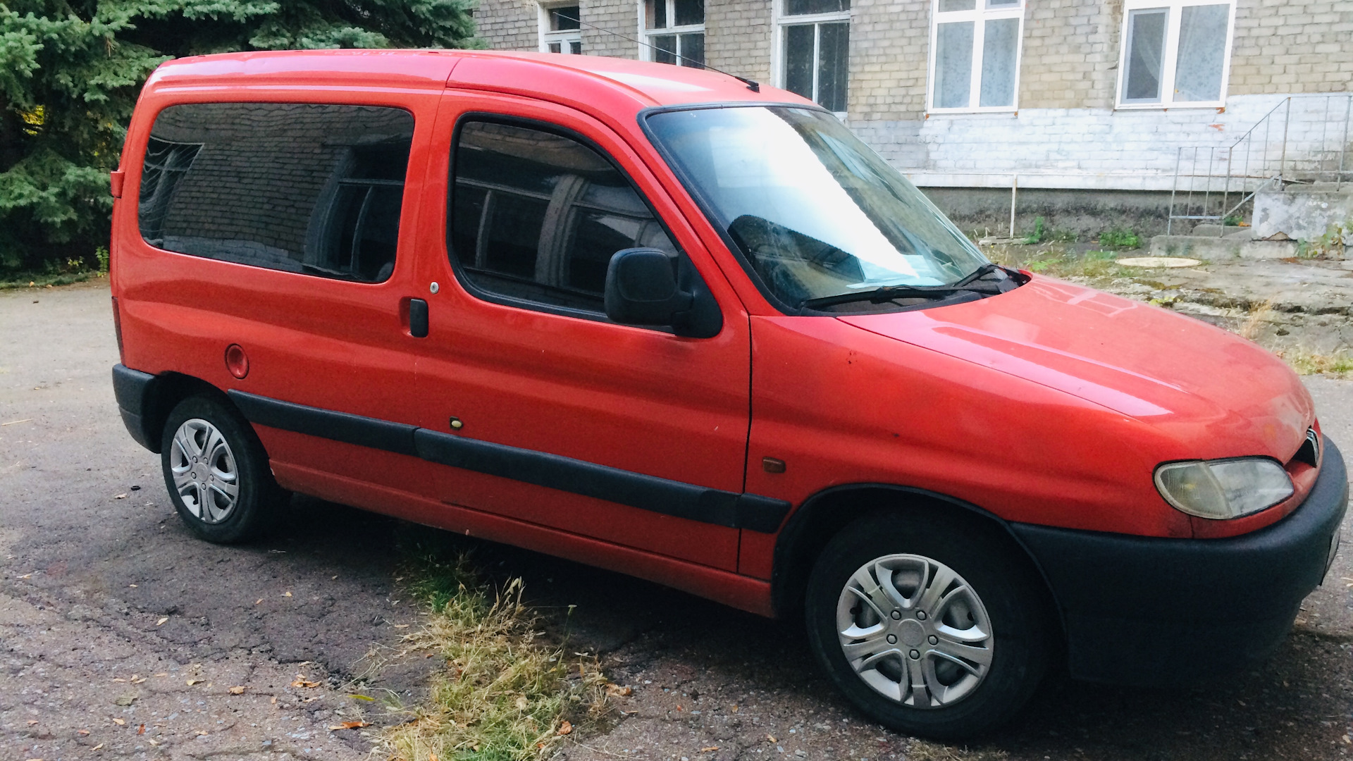 Пежо партнер дизель. Peugeot partner, 1997. Пежо партнер 1997. Пежо партнёр 1997 года. Peugeot partner 1997-2012.