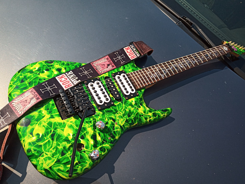 Аквапринт в домашних условиях. Покраска гитары. — Сообщество «Сделай ...