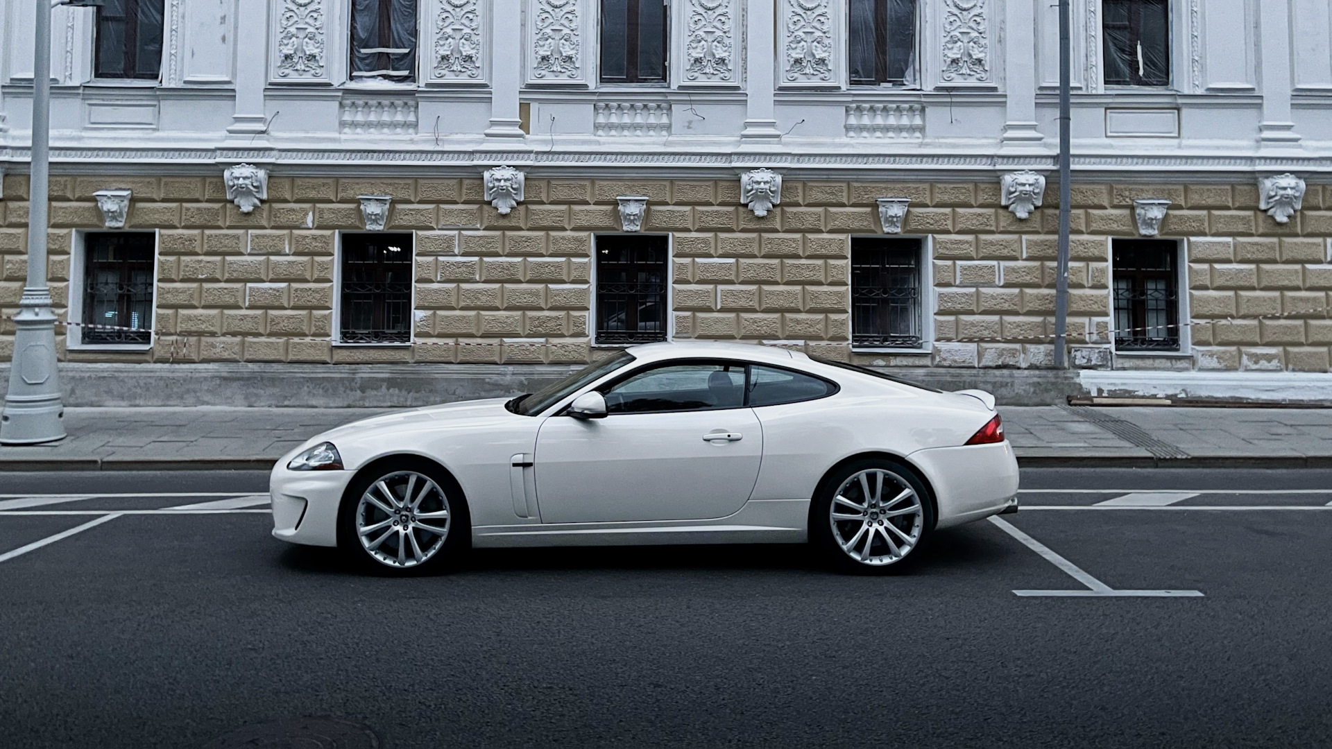 Jaguar XKR Mark 2 5.0 бензиновый 2009 | Porcelain на DRIVE2