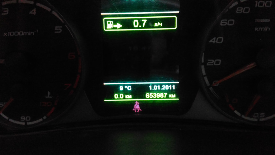 Стук гидрокомпенсаторов — Lada Приора хэтчбек, 1,6 л, 2011 года ...