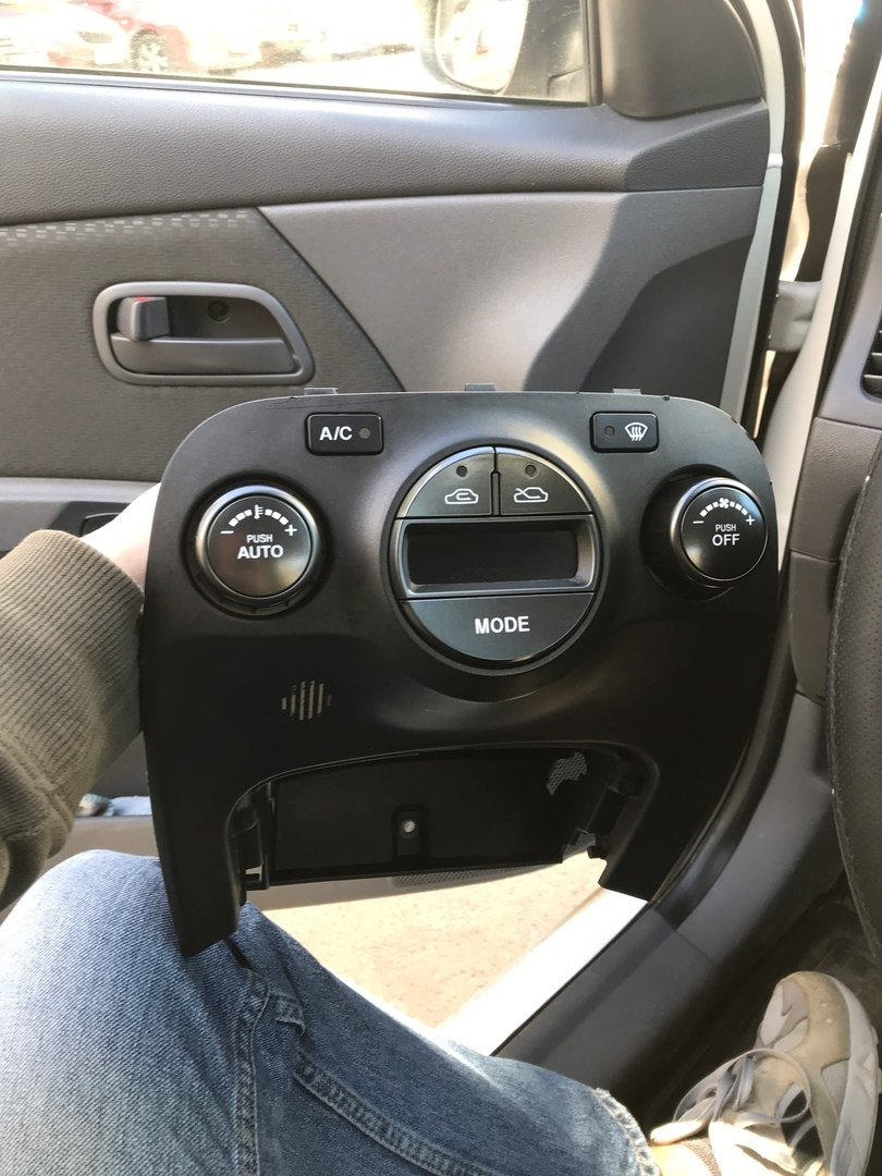 Ремонт крутилки климат-контроля — KIA Rio (2G), 1,4 л, 2011 года ...