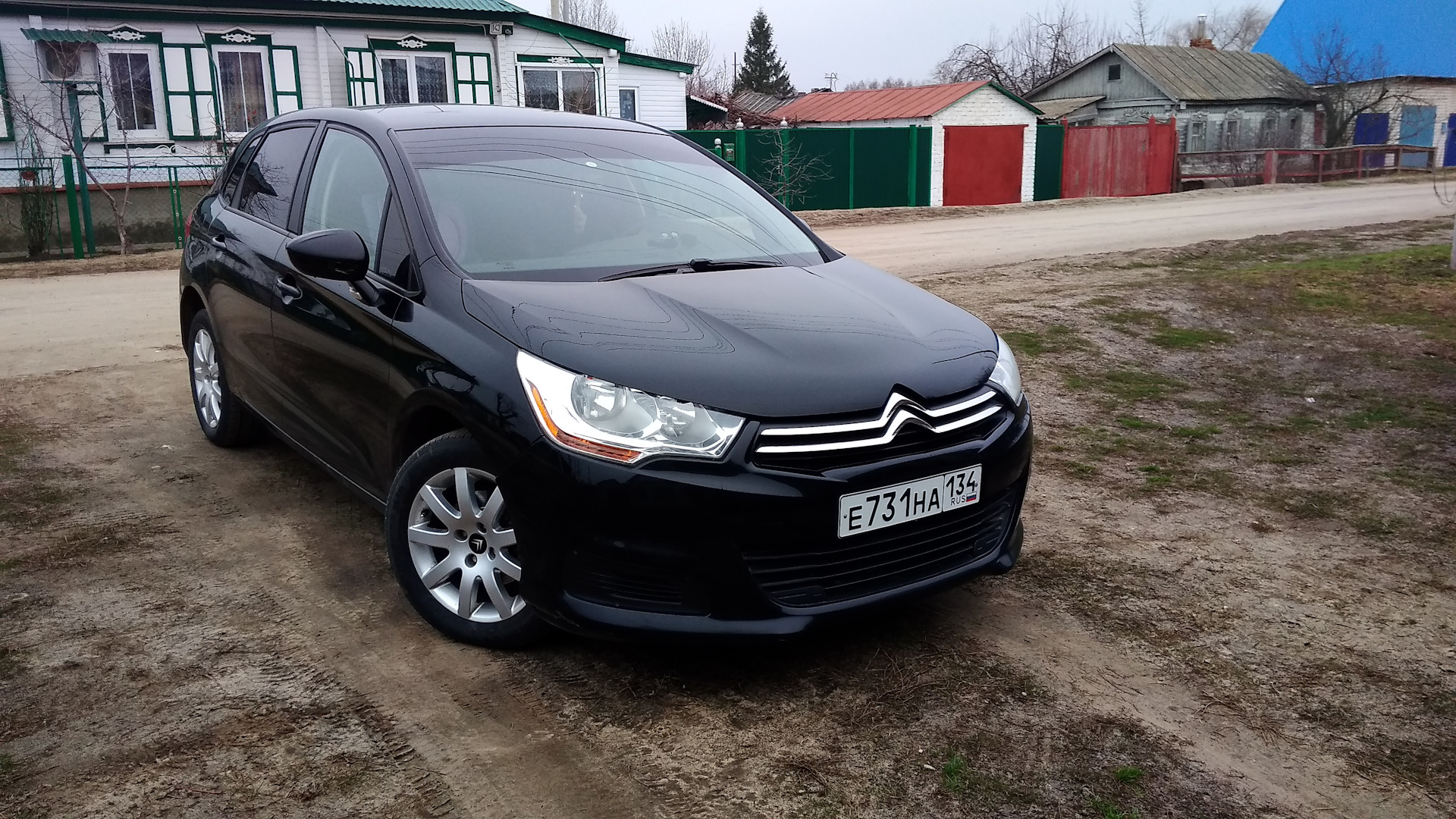 04 черный. Citroen c4 черный. Ситроен c4 черный. Citroen c4 черный металлик. Citroen c4 черный 2012.