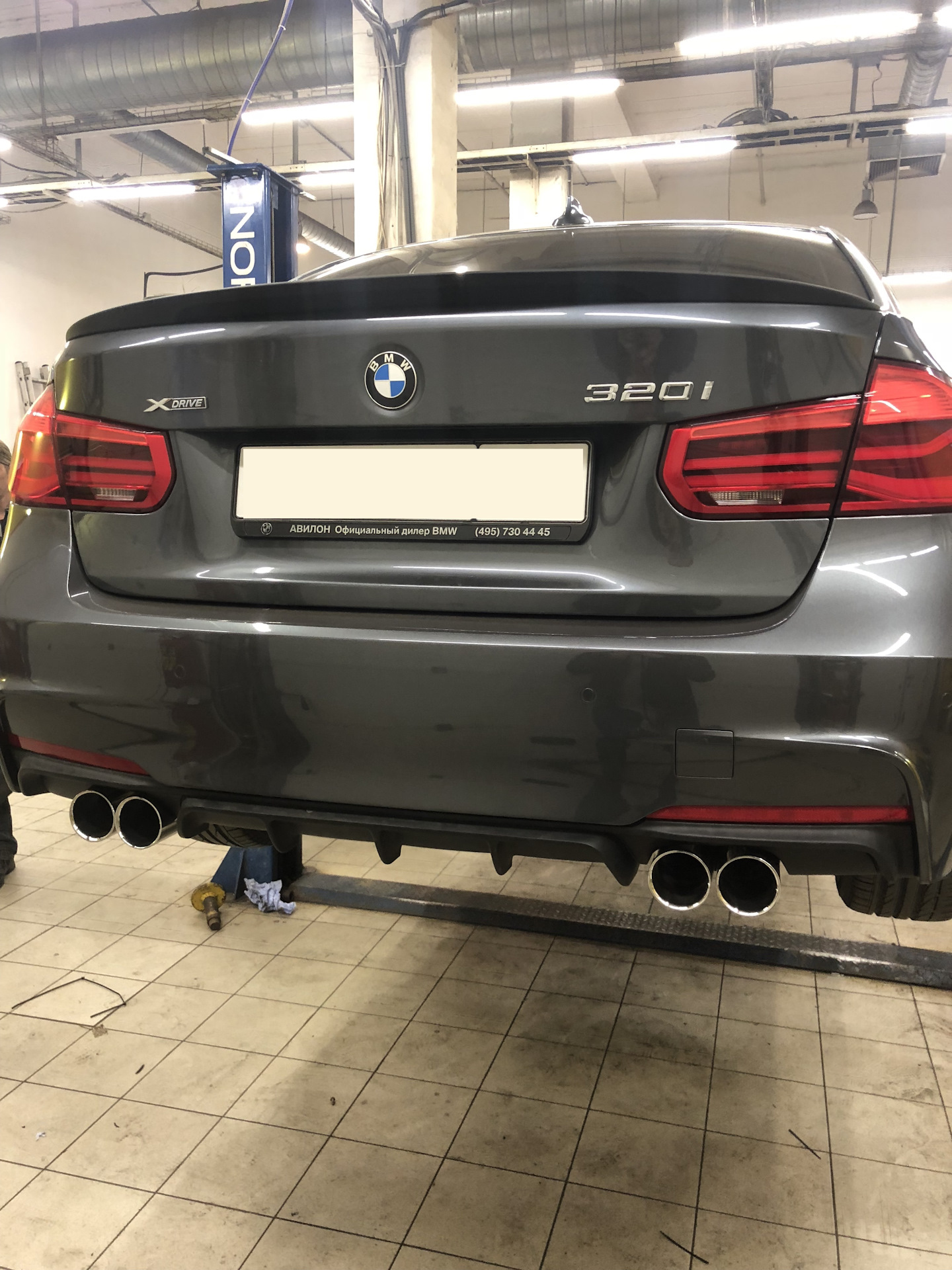 Раздвоенный выхлоп bmw f30