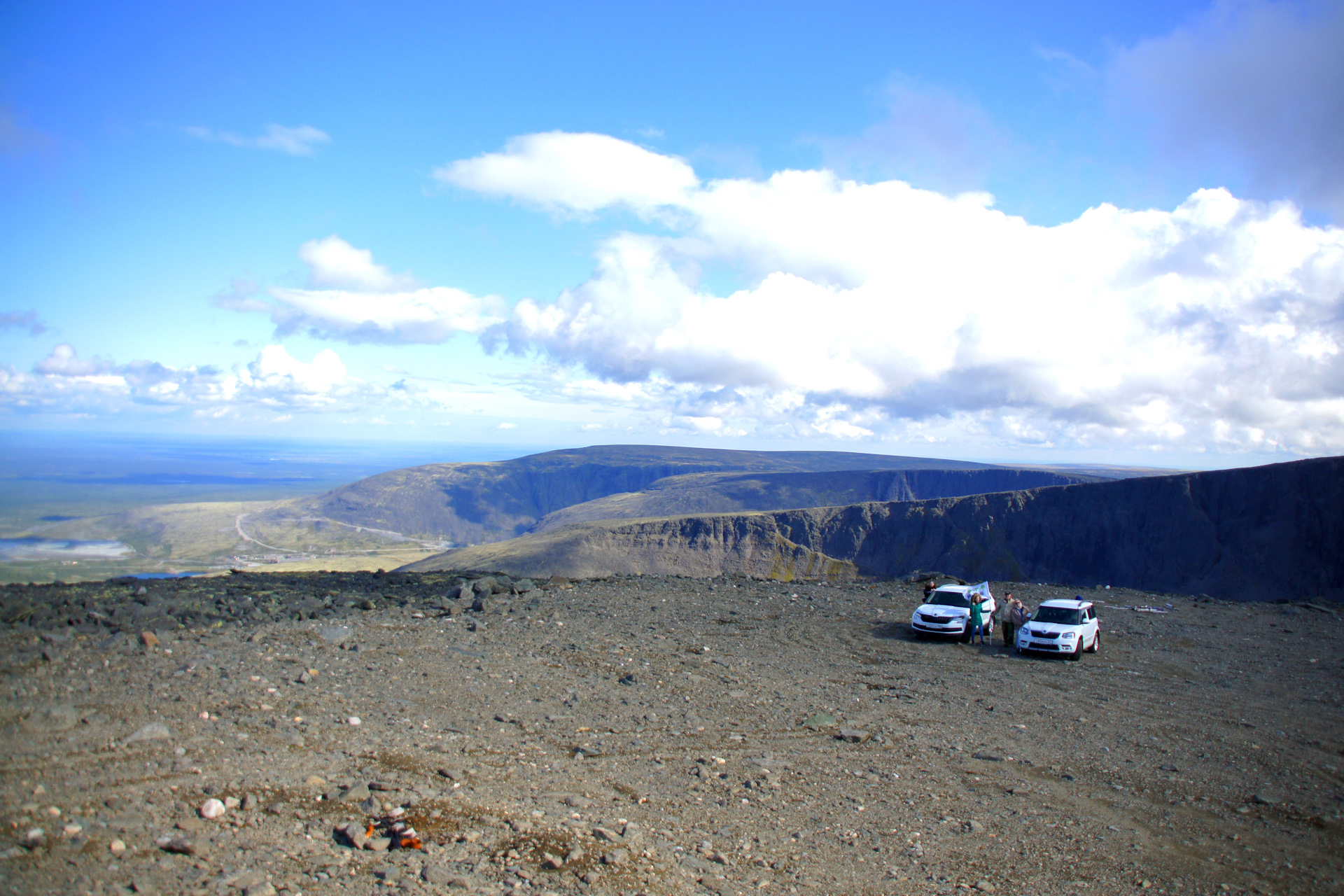 кольский полуостров тысяча ручьев. перевал геологов. перевал геологов скала. хибины кольский полуостров. тропа геолога мурманск.