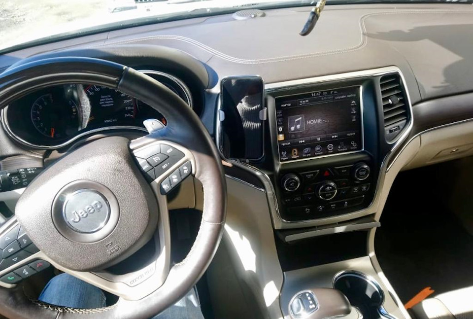 Фото в бортжурнале Jeep Grand Cherokee (WK2)