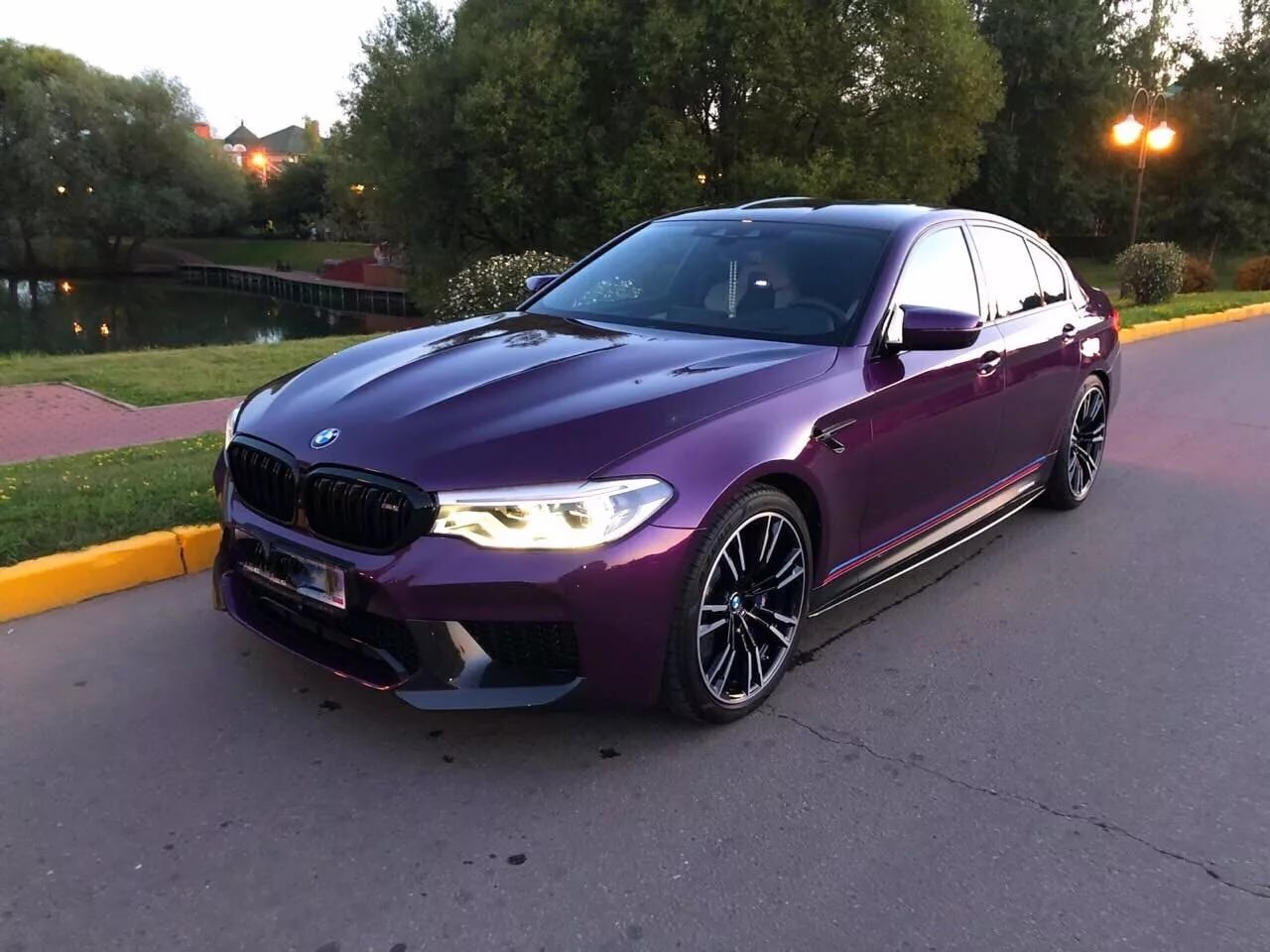 BMW m5 f90 Purple