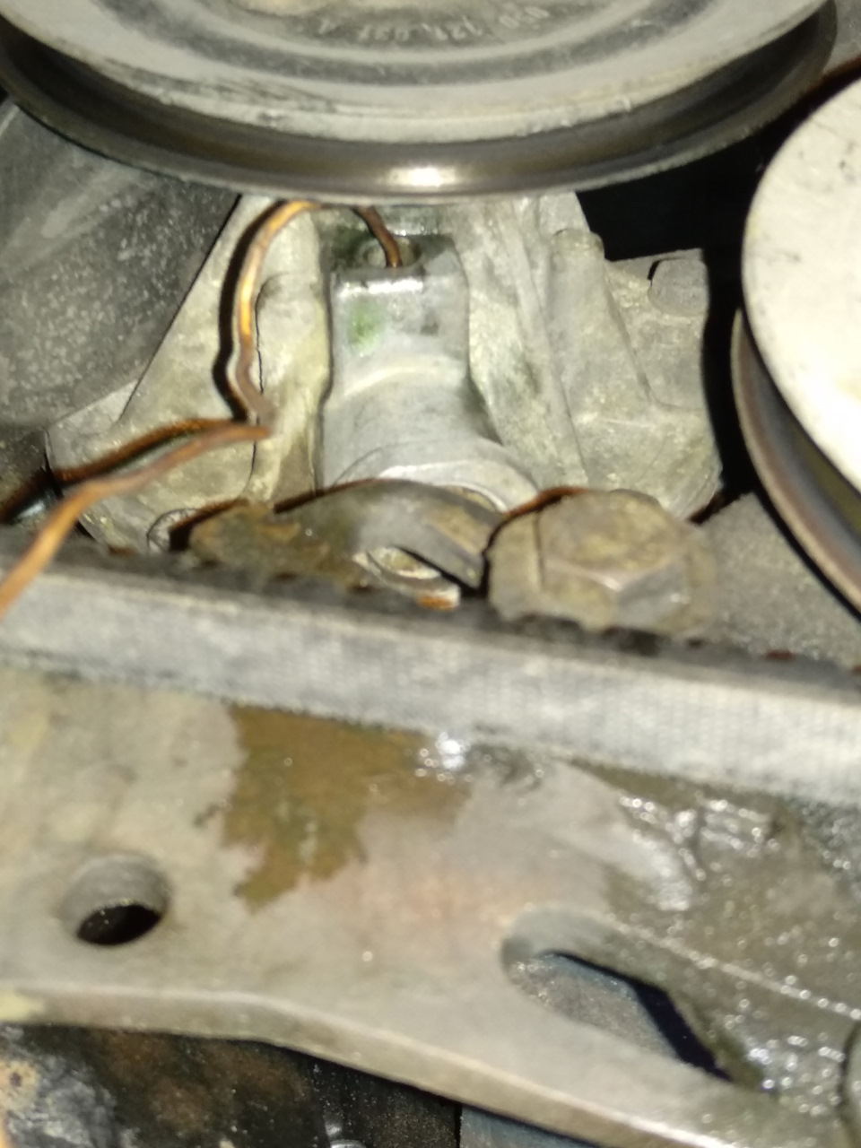 Течет антифриз — Сообщество «DRIVE2 Audi 80 Club» на DRIVE2