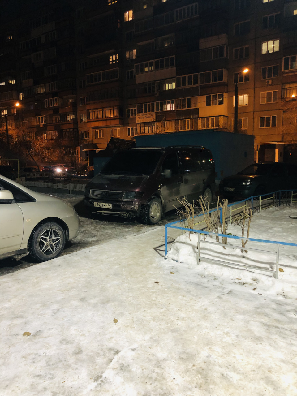 Переклейка лобового стекла — Mercedes-Benz Vito (1G), 2,3 л, 1998 года ...