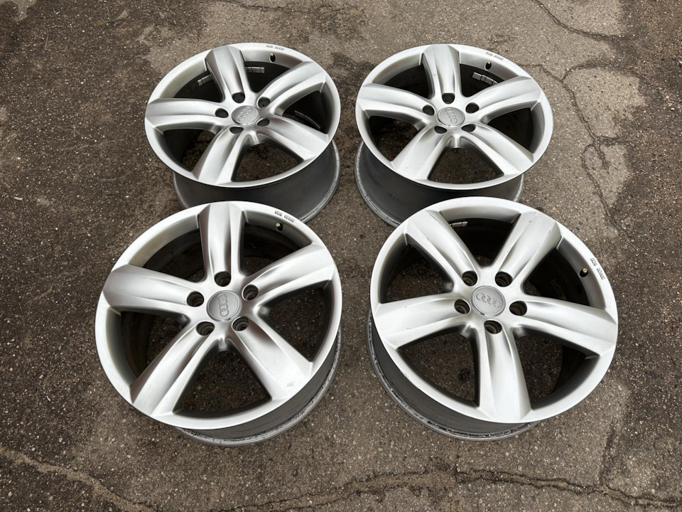 Литые диски R20 для зимы . — Audi Q7 (1G), 4,2 л, 2008 года | колёсные ...
