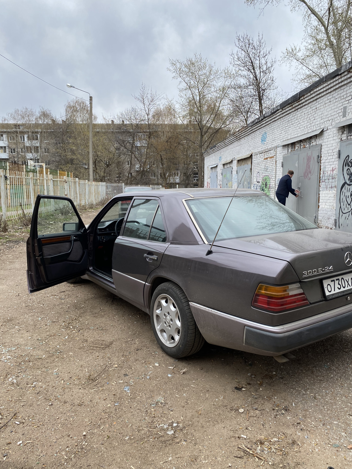 Покупка/ремонт😂/автовоз — Mercedes-Benz E-class (W124), 3 л, 1991 года |  встреча | DRIVE2