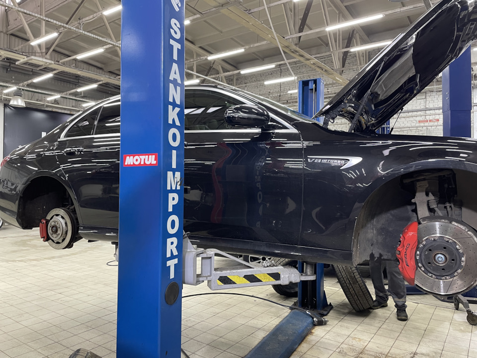 Тормоз в круг! — Mercedes-Benz E 63 AMG (W213), 4 л, 2018 года ...