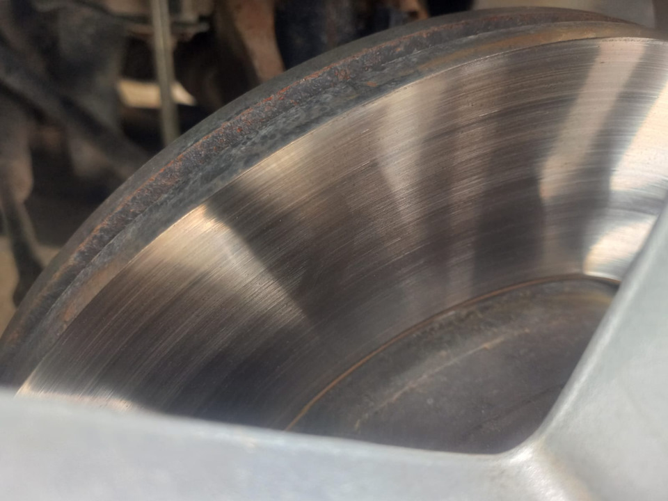 Не экономьте на тормозных дисках — Ford Focus II Sedan, 1,6 л, 2007 ...