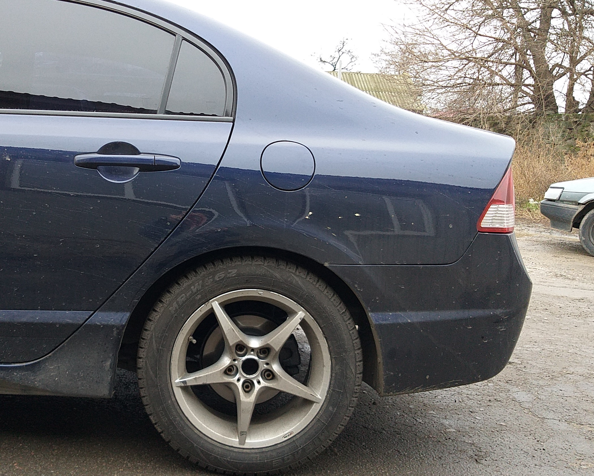 Проставки под задние пружины — Honda Civic 4D (8G), 1,8 л, 2007 года ...