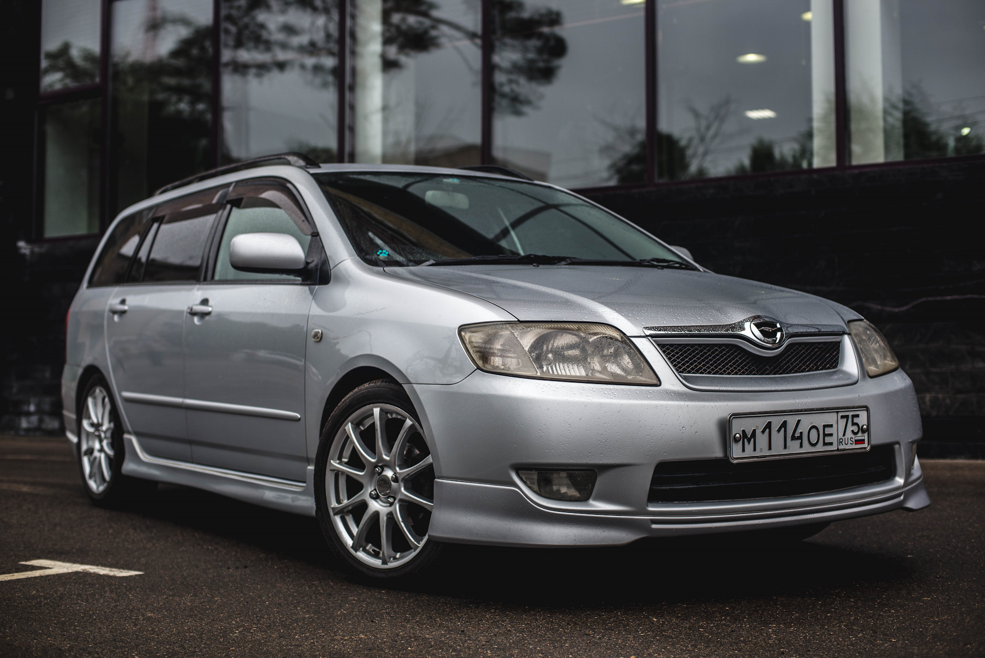 Toyota Corolla Fielder 2005 TRD