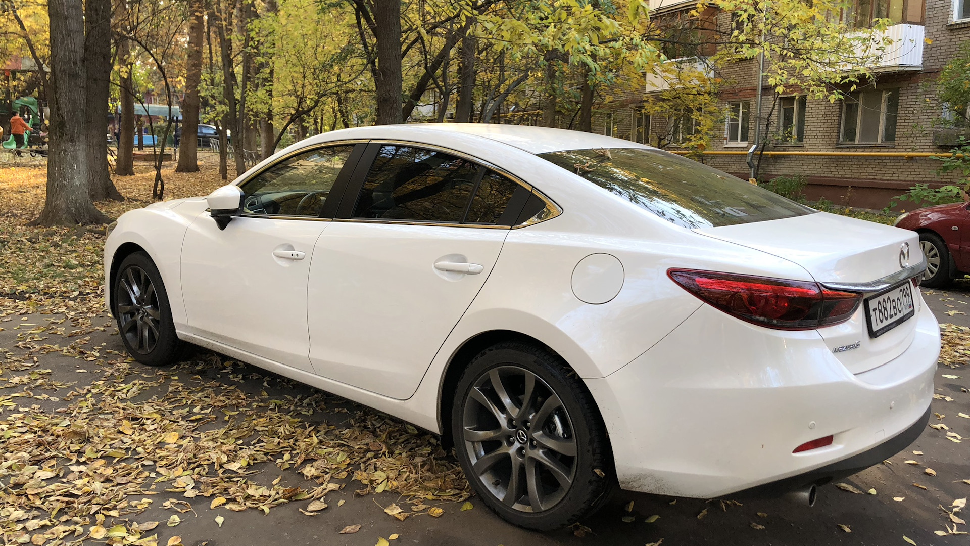 6 white. Mazda 6 белая. Мазда 6 2018 белая.