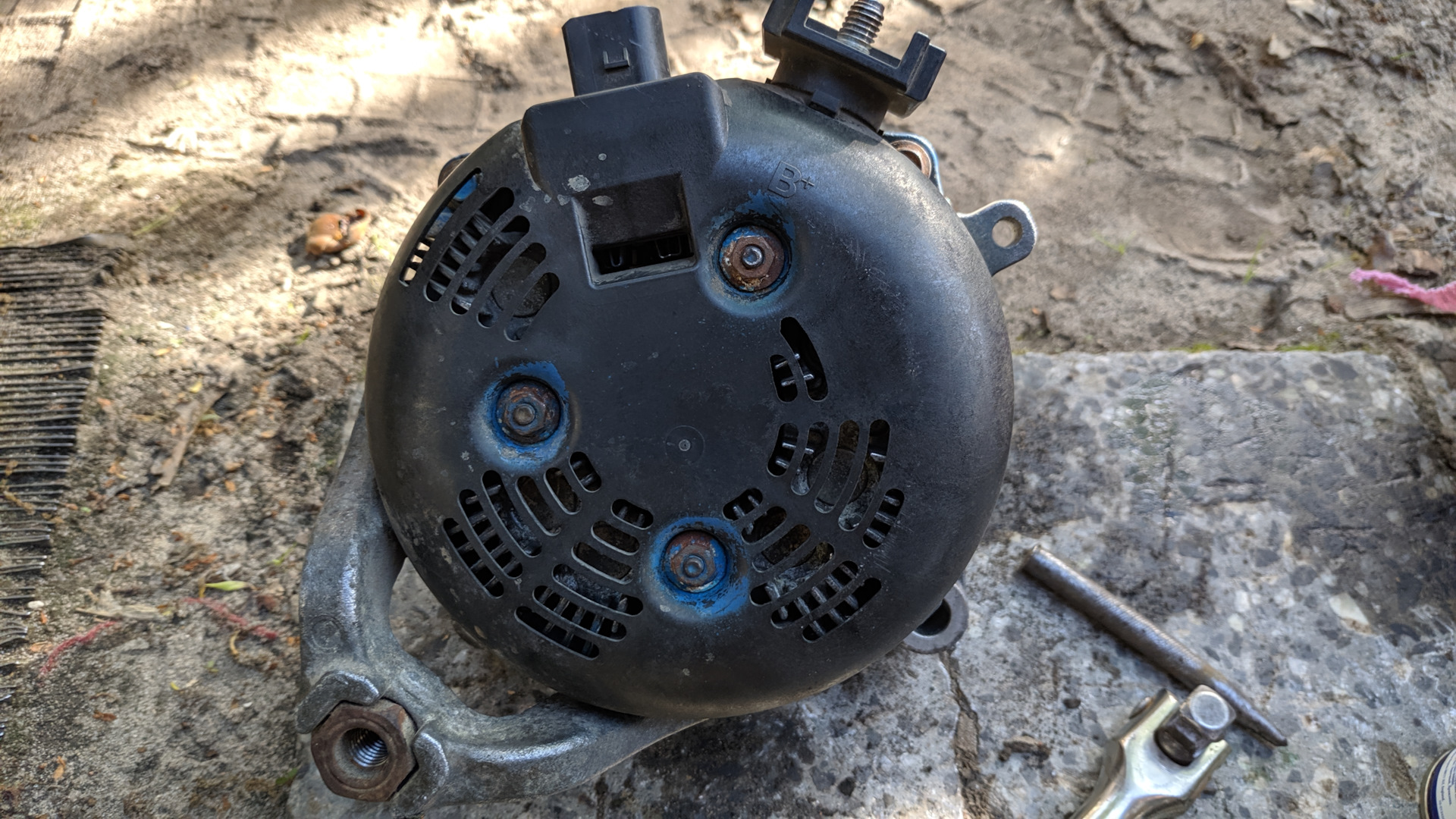 Замена заднего подшипника генератора DENSO на BMW F30 N20 — BMW 3 ...