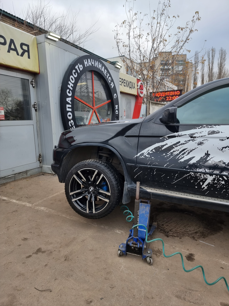 2️⃣4️⃣3️⃣➫Плавающие ступичные колпачки BMW или переобувка на зиму — BMW X5  (E53), 3 л, 2002 года | колёсные диски | DRIVE2