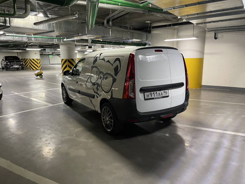 Фото в бортжурнале Lada Largus Фургон