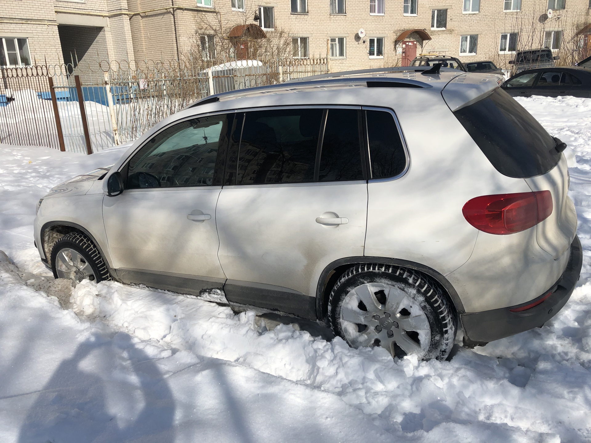 Полный привод tiguan. Tiguan полный привод. Полный привод Тигуан 1. Как работает полный привод на тигуане четырнадцатого года.