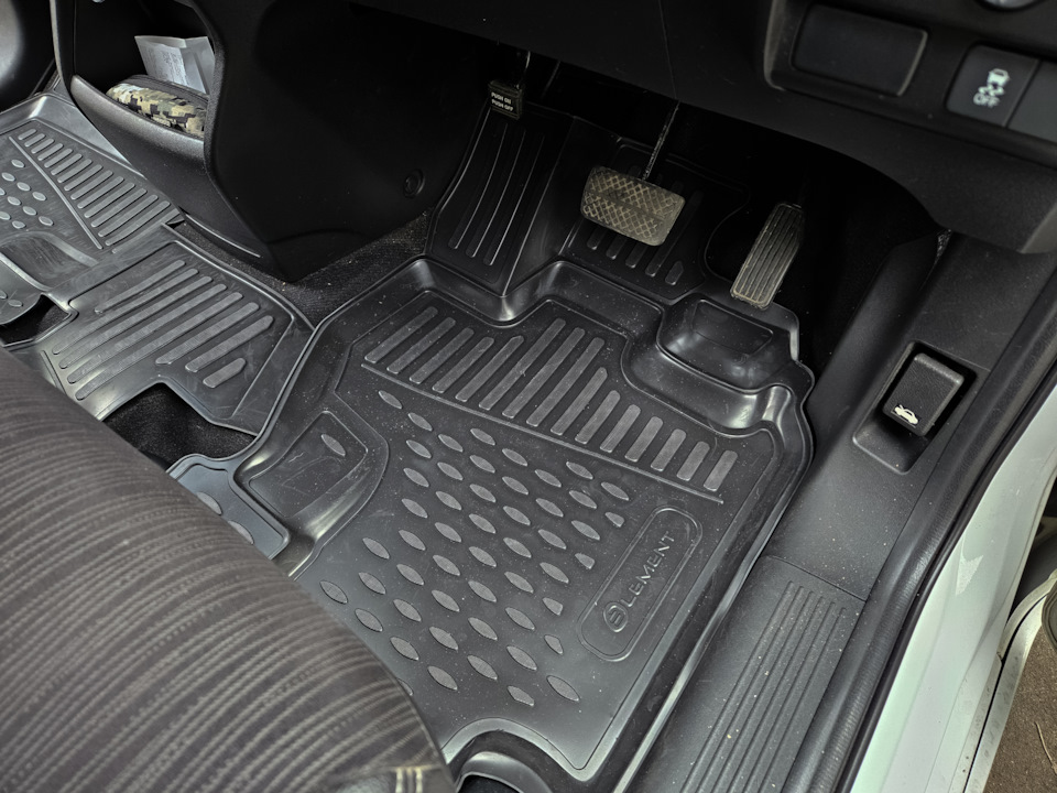 Фото в бортжурнале Honda Freed Spike