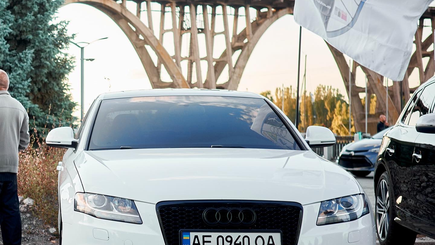 Audi A4 (B8) 2.0 бензиновый 2008 | black on white 😎 на DRIVE2