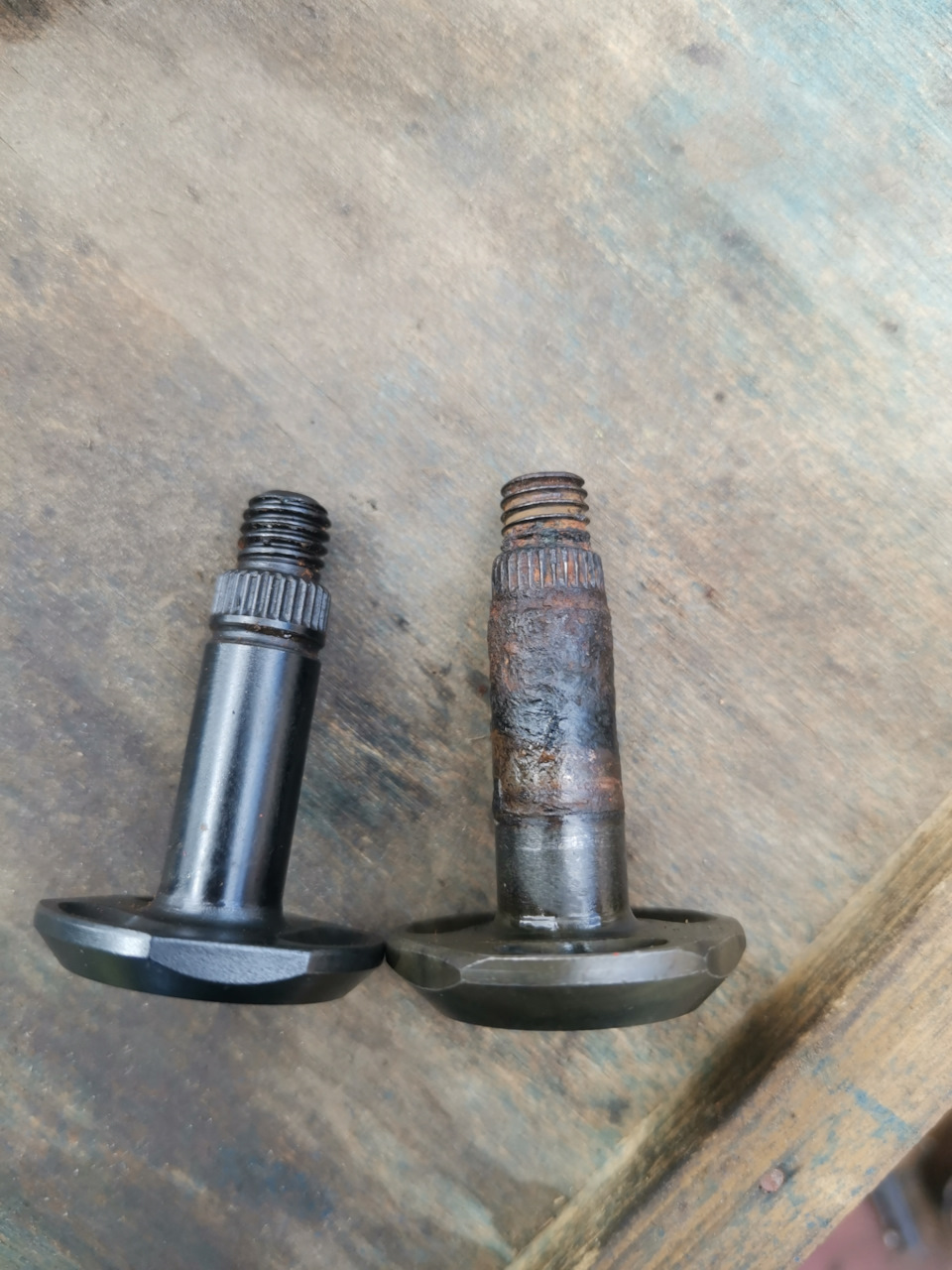 Задний суппорт и попытка поменять болт ручника — Honda Accord (7G), 2,4 ...