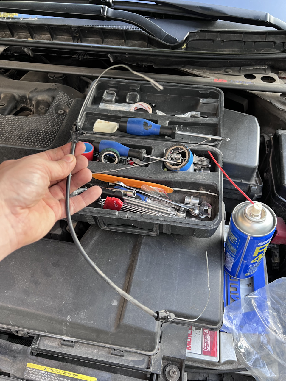 Ремонт тросика открывания капота — Nissan Teana (J32), 2,5 л, 2008 года ...