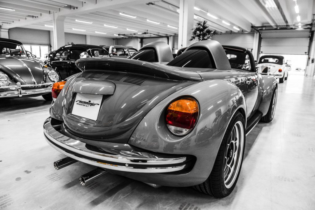 Мощнее, длиннее и для двоих: как в Германии классический Volkswagen Beetle ...