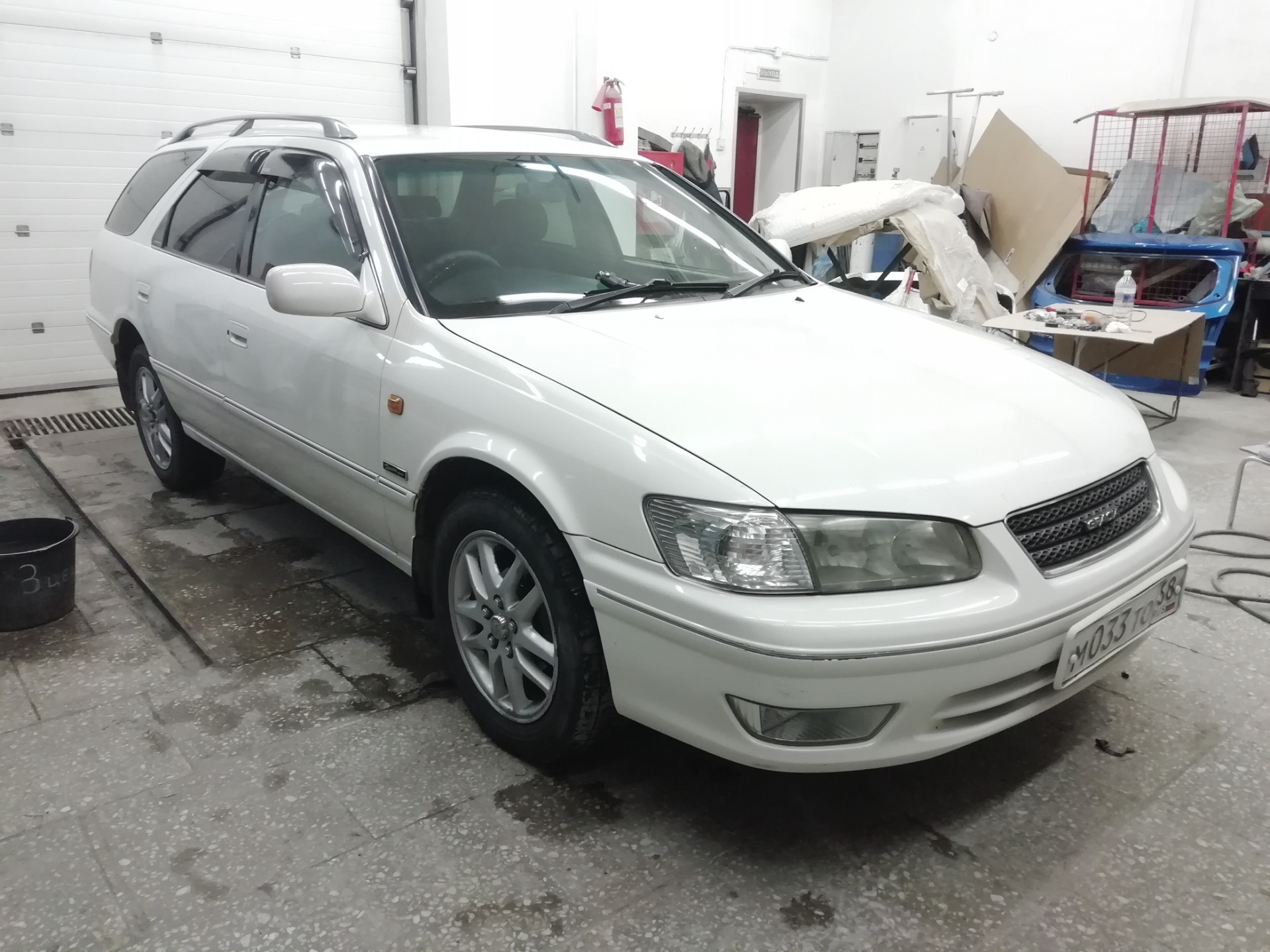 Toyota Camry Gracia Wagon