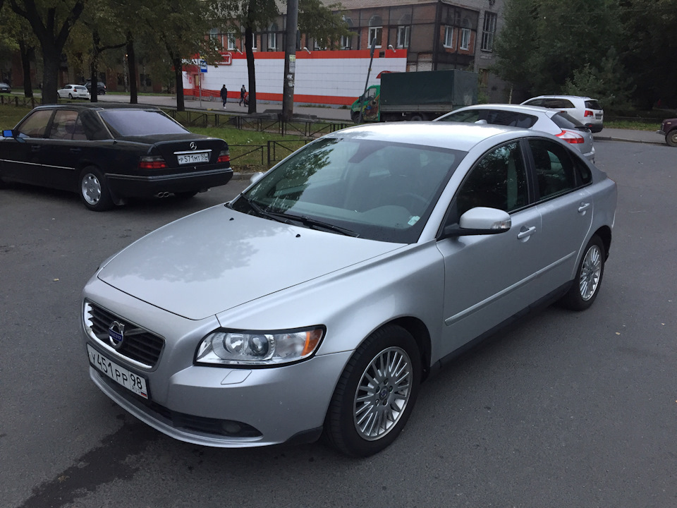 S40 2.4. Volvo s40 II 2.4 2008. Volvo седан s40 2005. Volvo s40 универсал 2008. Вольво s40 2008 2,4 АТ.