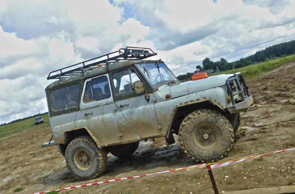 4. Такси-внедорожник. — KIA Spectra