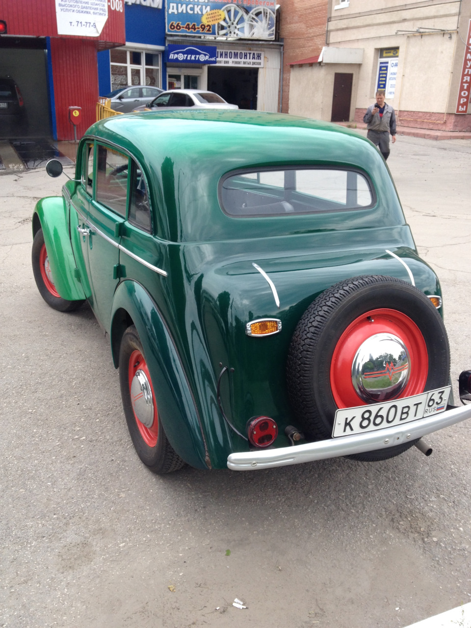 Автопарад на День города Тольятти в 2018м. — Lada 2103, 1,5 л, 1977 года |  покатушки | DRIVE2