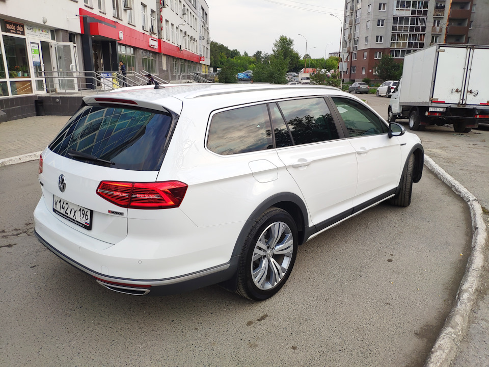 Фото в бортжурнале Volkswagen Passat Alltrack (B8)
