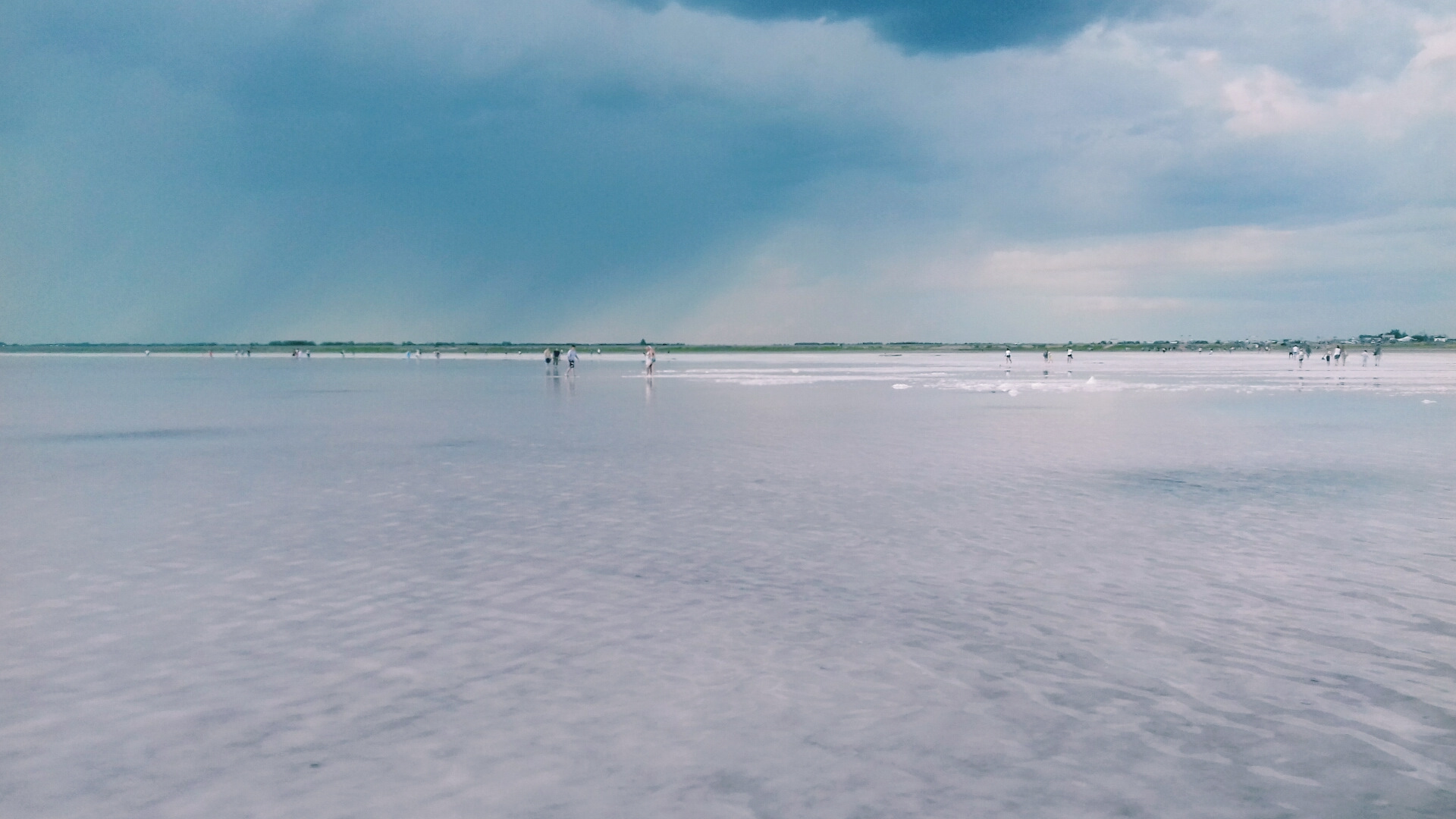 Соленое озеро в алтайском