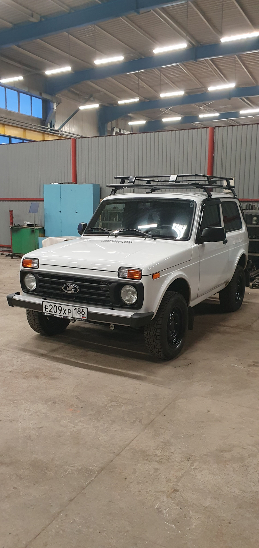 Машина для СВО — Lada Niva Travel, 1,7 л, 2023 года | визит на сервис |  DRIVE2