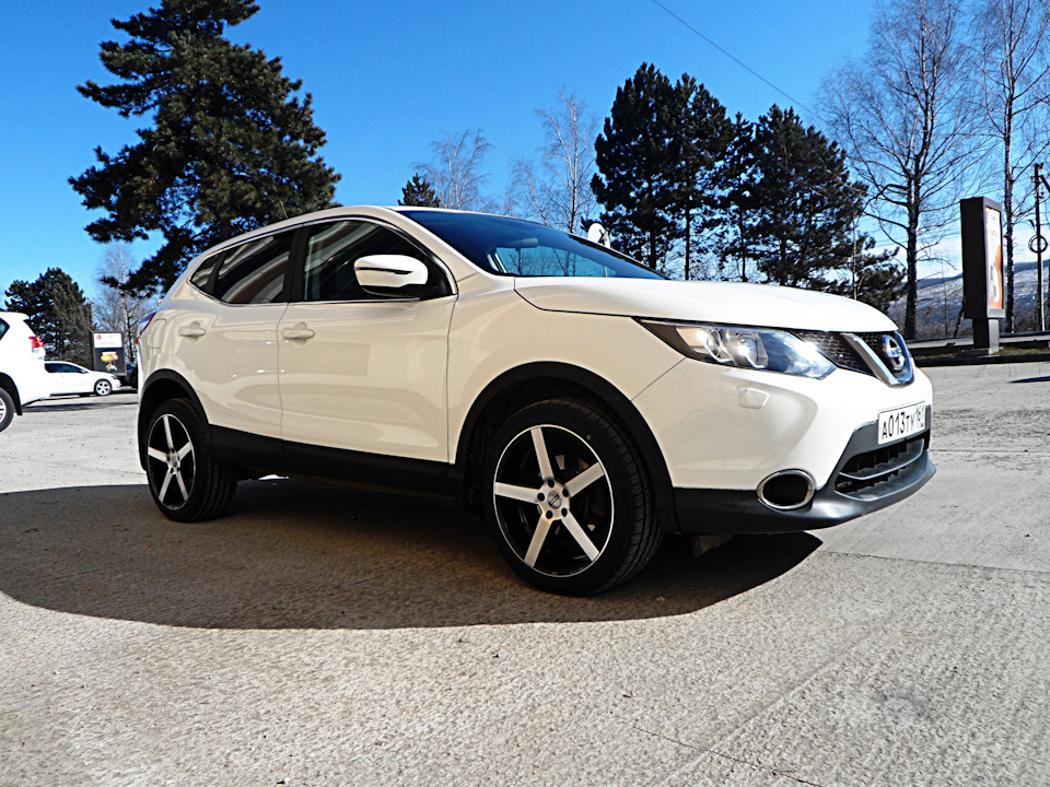 Фото в бортжурнале Nissan Qashqai (2G)