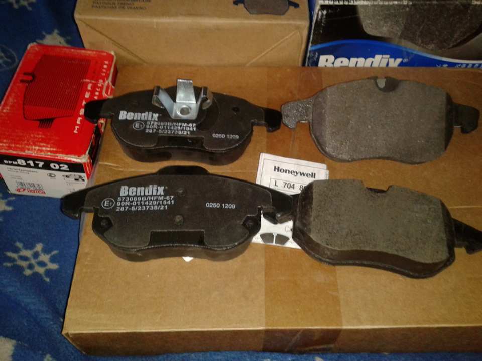 Передние тормозные колодки Bendix для FIAT SAAB CADILLAC Opel Astra Signum Vectra Zafira Fiat Croma II на Saab 9-3 (2G), Opel Astra H GTC, Cadillac BLS, Opel Vectra C, Opel Zafira B. | 1 999 ₽ в городе Челябинск | DRIVE2