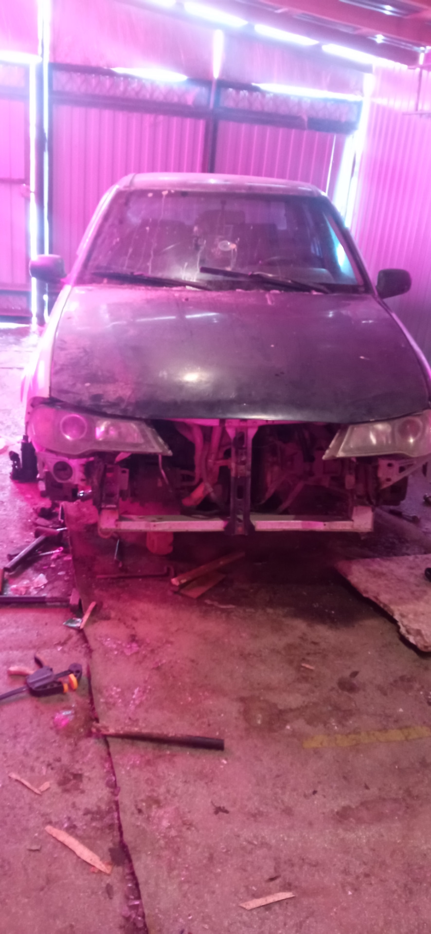 Промежуточный этап восстановления после ДТП — Daewoo Nexia, 1,5 л, 2005 ...