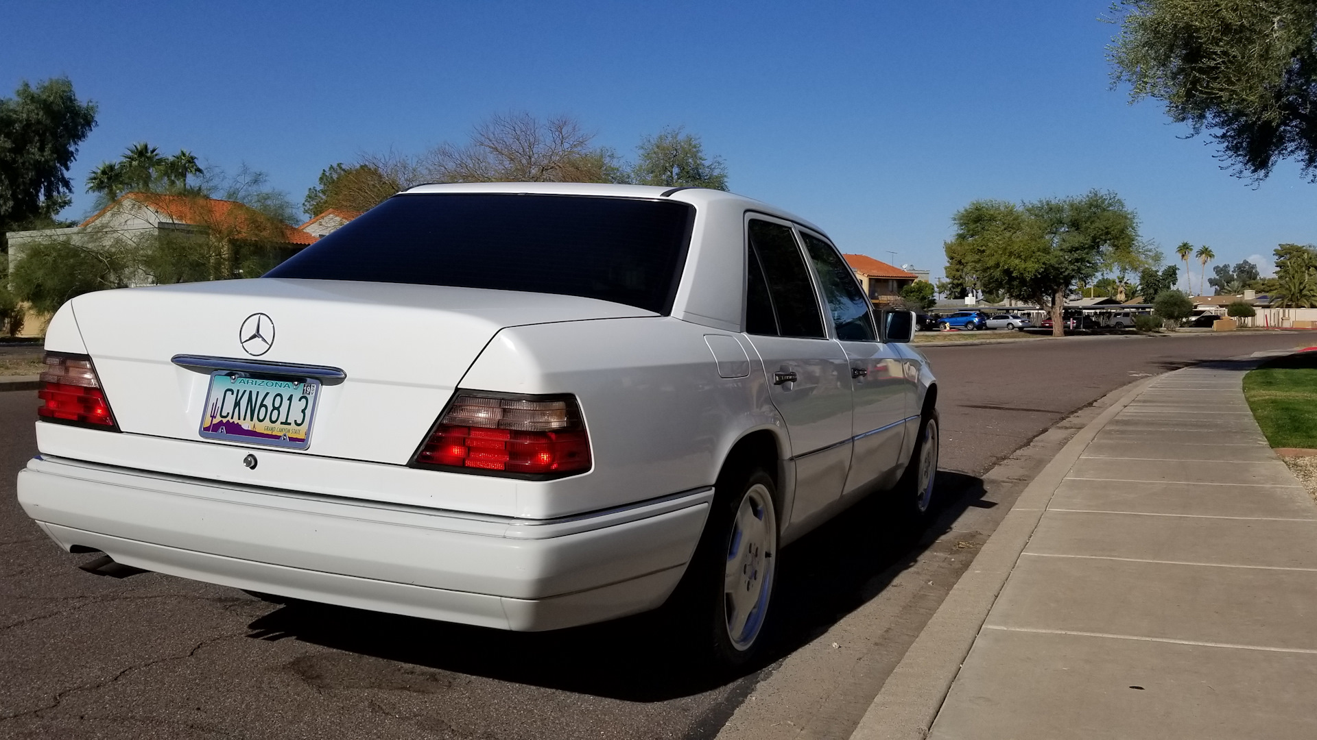 Mercedes-Benz E-class (W124) 3.2 бензиновый 1994 | 320 CLASSIC LEGEND на  DRIVE2